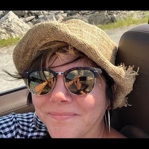 Meet your Posher, Corey